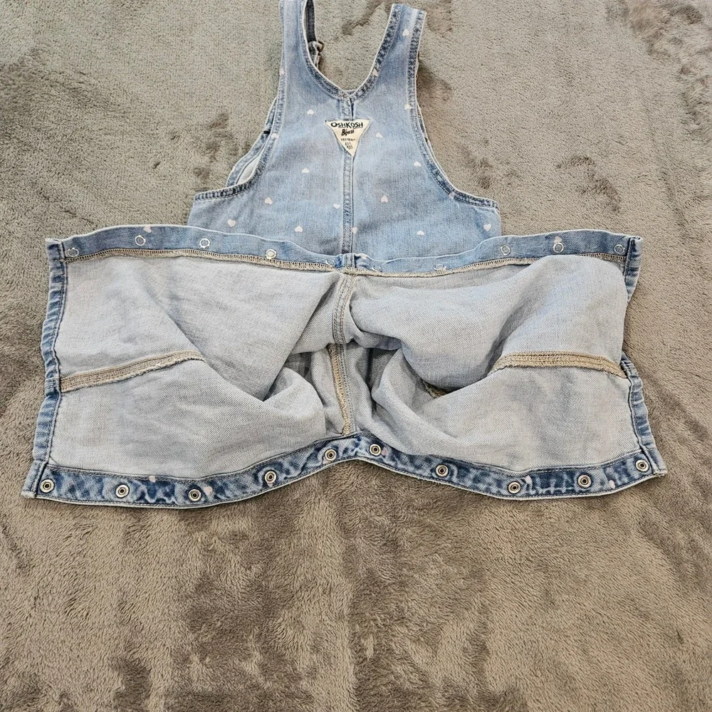 OshKosh B'gosh Girls Light Wash Denim Heart Print Overalls 18M‎ 1R964610